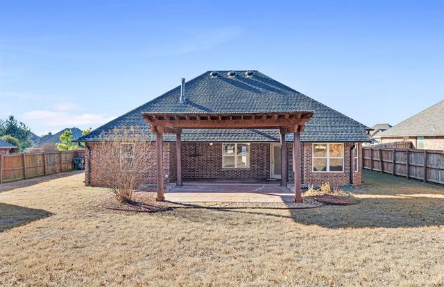 448 Highgrove Drive, Blanchard, OK 73010