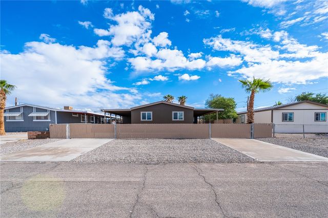 4500 S Puerto Verde Drive, Fort Mohave, AZ 86426