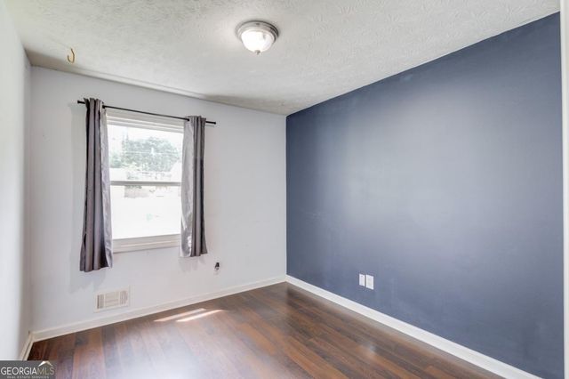 321 Amberwood Drive, Lawrenceville, GA 30044