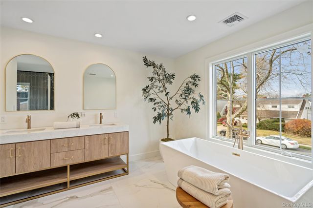 908 Maple Lane, East Meadow, NY 11554