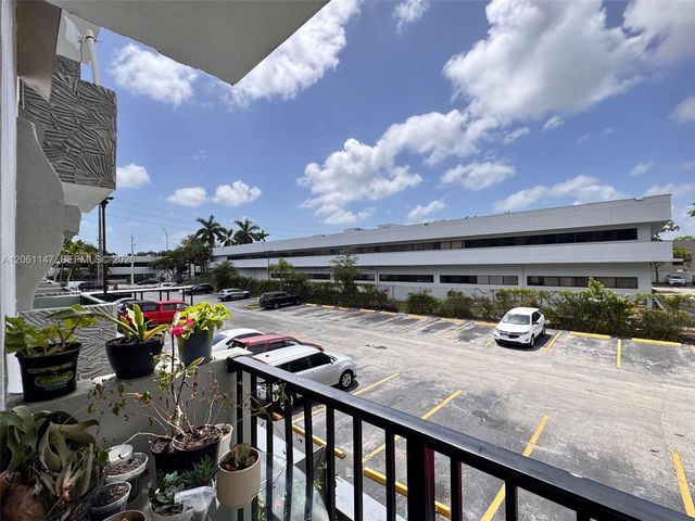 16450 NW 2nd Avenue 207, Miami, FL 33169