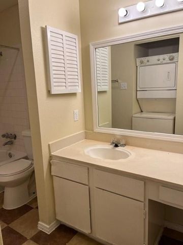 12500 Sandpiper Drive 48, Houston, TX 77035