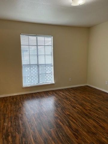 12500 Sandpiper Drive 48, Houston, TX 77035
