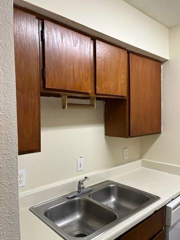 12500 Sandpiper Drive 48, Houston, TX 77035