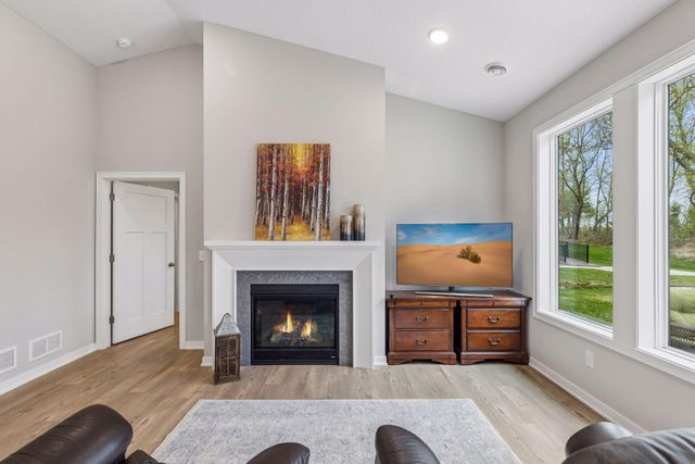 9169 62nd Street S, Cottage Grove, MN 55016