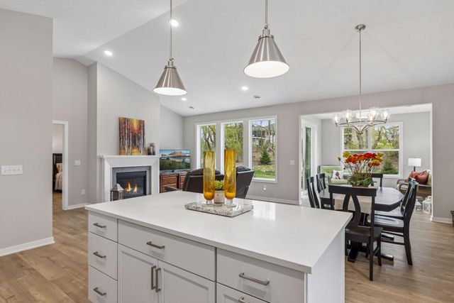 9169 62nd Street S, Cottage Grove, MN 55016