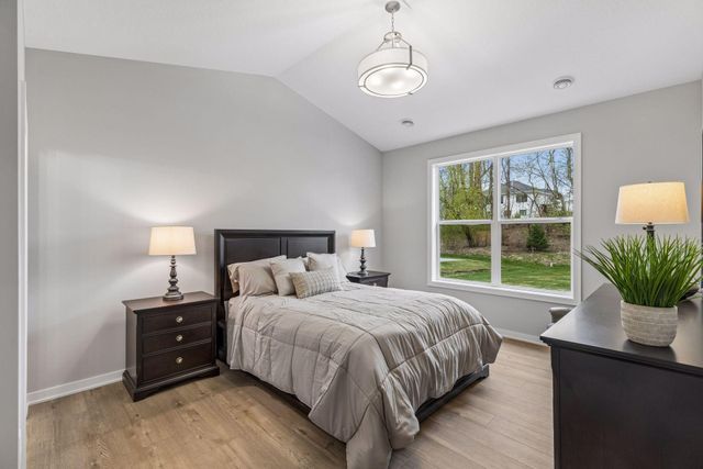 9169 62nd Street S, Cottage Grove, MN 55016