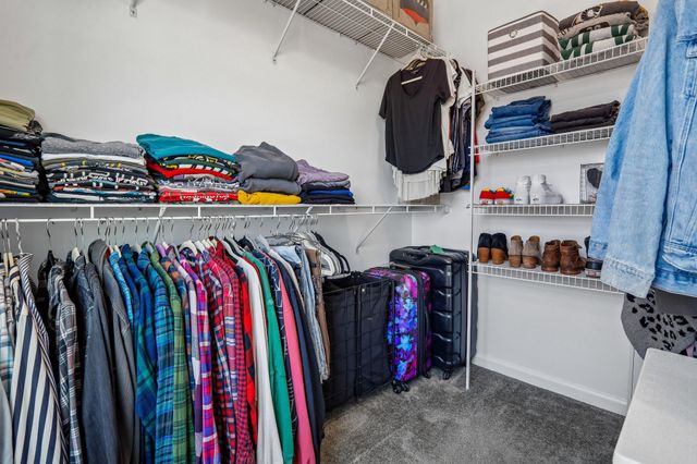 7504 BRUNSON CIR, Gainesville, VA 20155