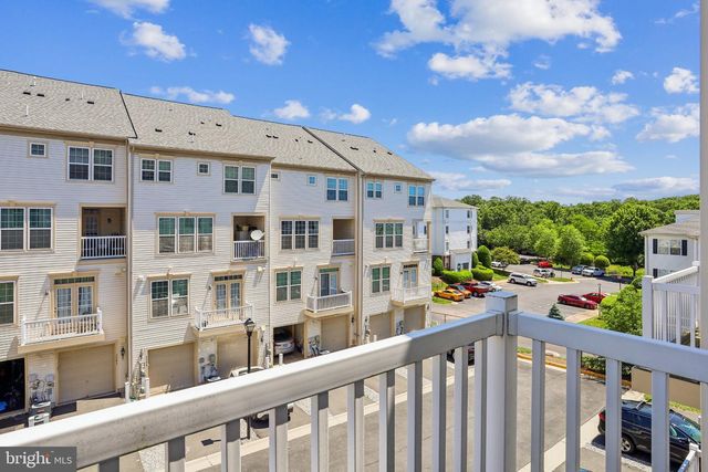 7504 BRUNSON CIR, Gainesville, VA 20155