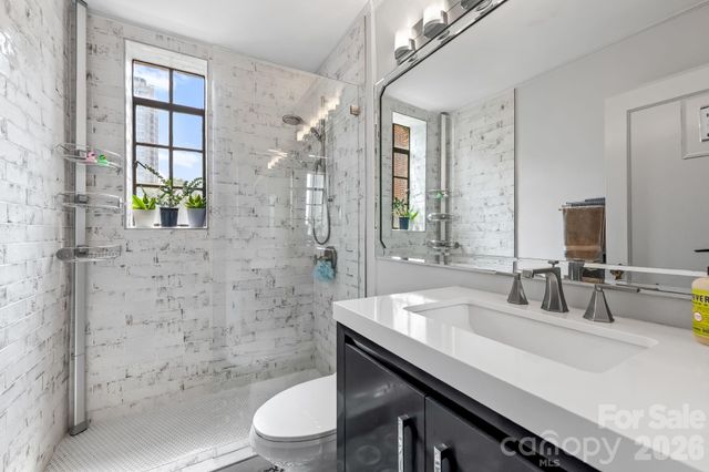 301 W 10th Street 407, Charlotte, NC 28202