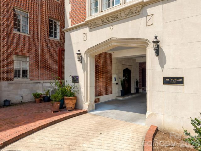 301 W 10th Street 407, Charlotte, NC 28202