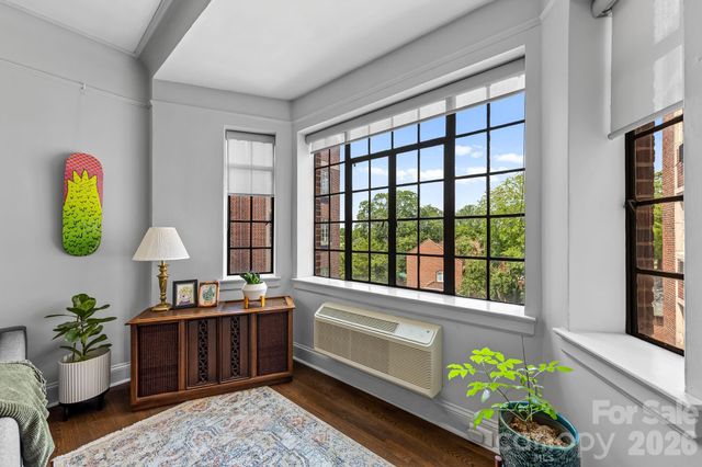 301 W 10th Street 407, Charlotte, NC 28202