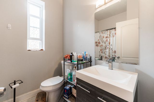 7522 S Langley Avenue, Chicago, IL 60619