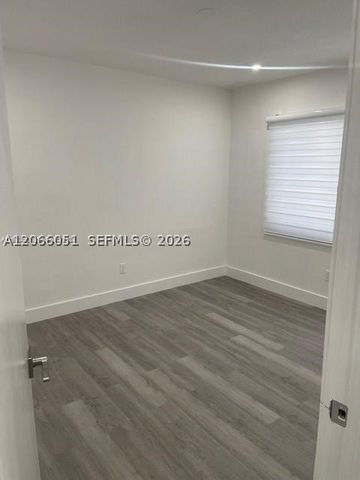 910 SW 8th Ave D, Miami, FL 33130