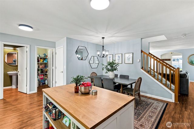 896 G Street SE, Tumwater, WA 98512