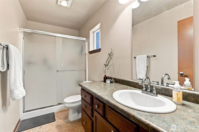 896 G Street SE, Tumwater, WA 98512