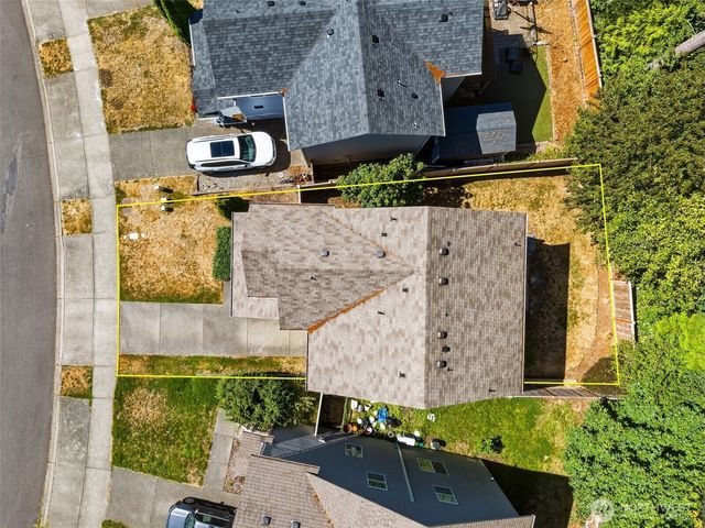 896 G Street SE, Tumwater, WA 98512