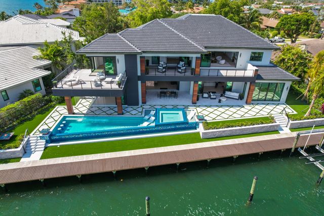 107 Bowsprit Drive, North Palm Beach, FL 33408