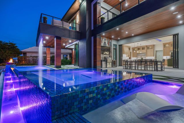 107 Bowsprit Drive, North Palm Beach, FL 33408