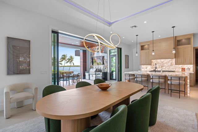 107 Bowsprit Drive, North Palm Beach, FL 33408