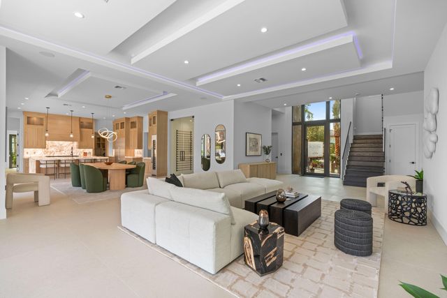 107 Bowsprit Drive, North Palm Beach, FL 33408