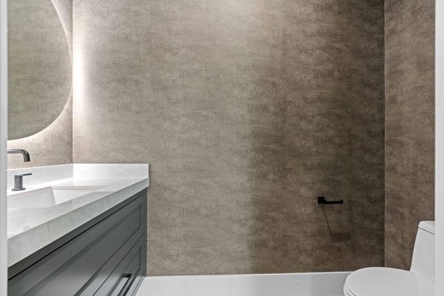 107 Bowsprit Drive, North Palm Beach, FL 33408