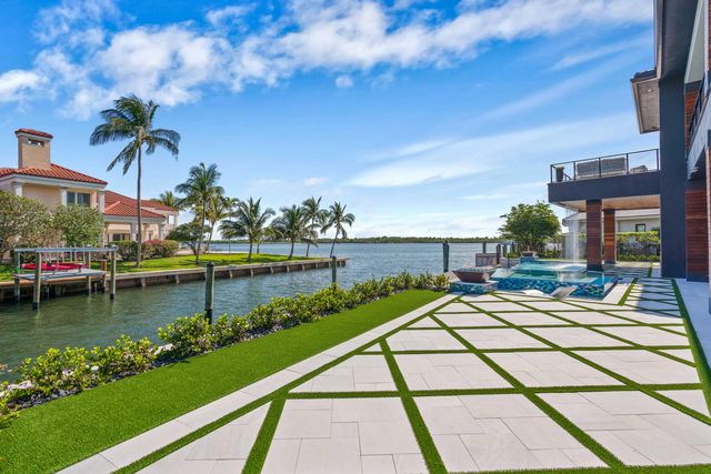 107 Bowsprit Drive, North Palm Beach, FL 33408