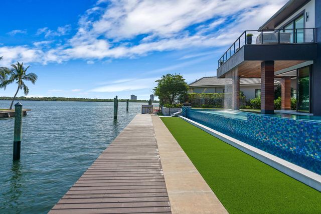 107 Bowsprit Drive, North Palm Beach, FL 33408