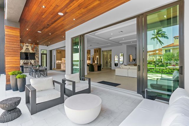 107 Bowsprit Drive, North Palm Beach, FL 33408