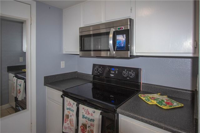 4334 Ocean Dr 203, Corpus Christi, TX 78412