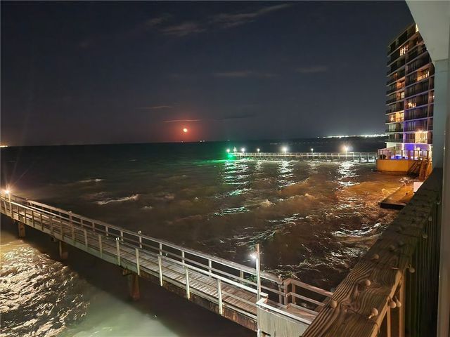 4334 Ocean Dr 203, Corpus Christi, TX 78412