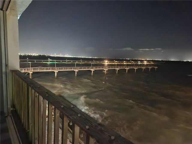4334 Ocean Dr 203, Corpus Christi, TX 78412
