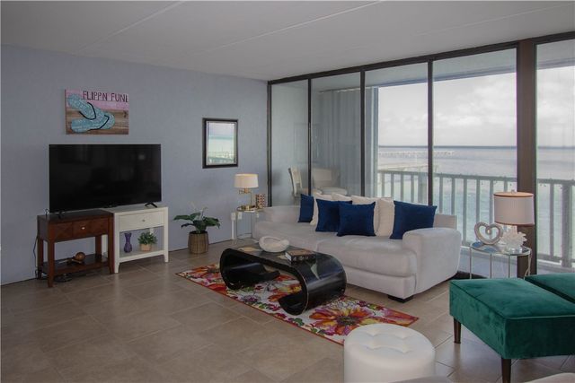 4334 Ocean Dr 203, Corpus Christi, TX 78412