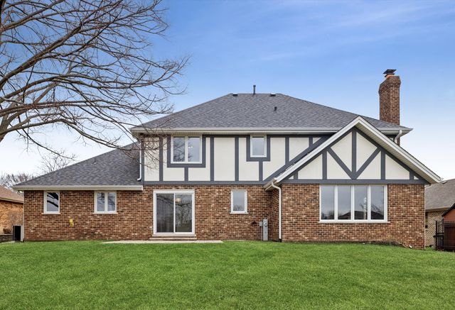 12816 S Parkside Drive, Palos Park, IL 60464