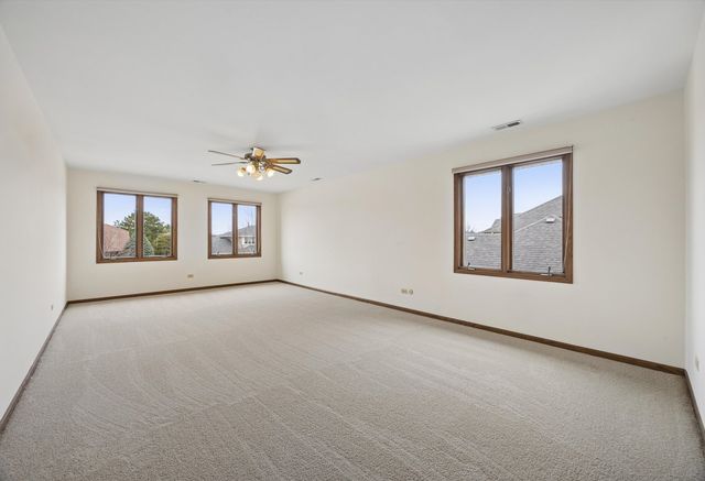 12816 S Parkside Drive, Palos Park, IL 60464