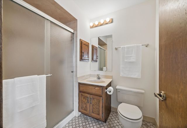 12816 S Parkside Drive, Palos Park, IL 60464