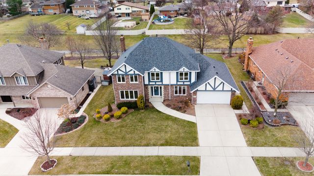 12816 S Parkside Drive, Palos Park, IL 60464