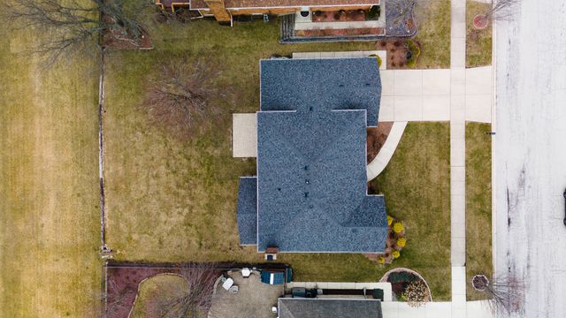 12816 S Parkside Drive, Palos Park, IL 60464