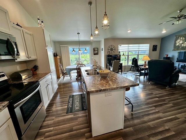 2300 MAYEK DRIVE, Waupaca, WI 54981