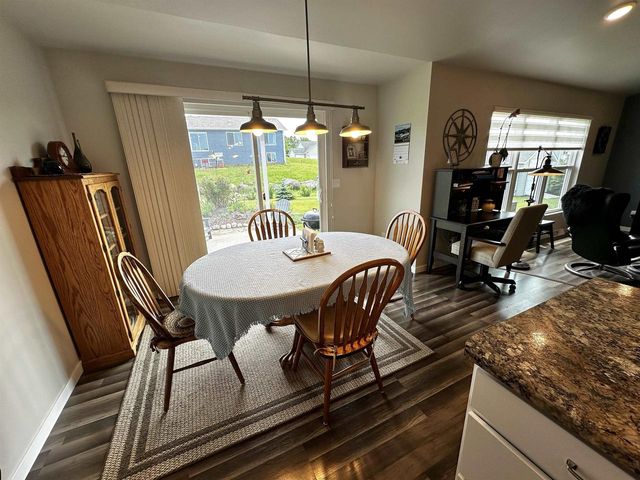 2300 MAYEK DRIVE, Waupaca, WI 54981