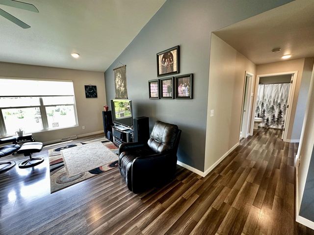 2300 MAYEK DRIVE, Waupaca, WI 54981