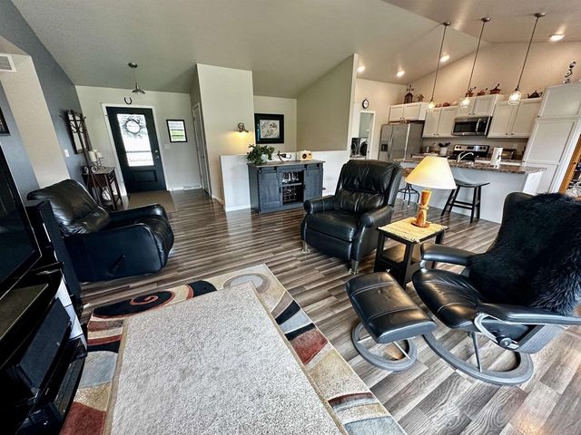 2300 MAYEK DRIVE, Waupaca, WI 54981