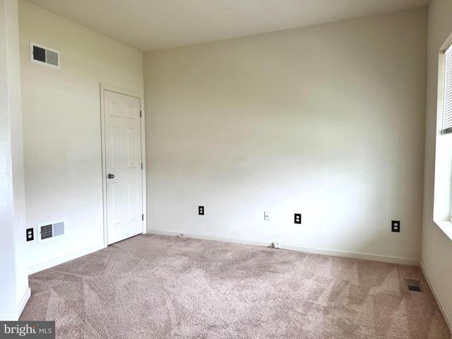 1800 CAMEO CT, Harrisburg, PA 17110