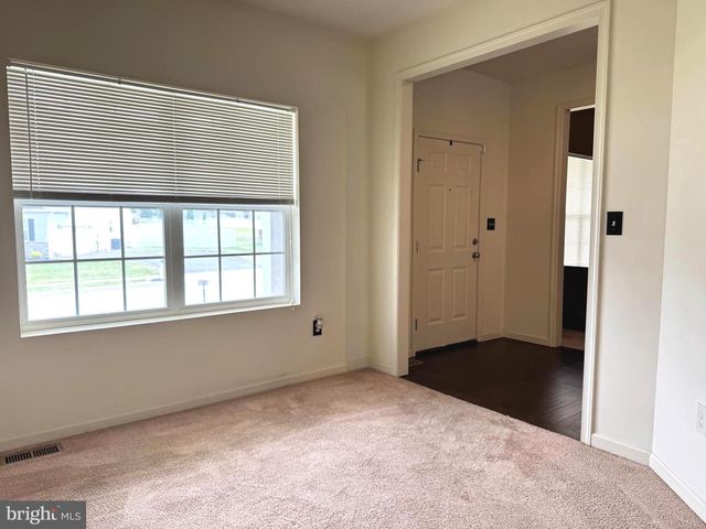 1800 CAMEO CT, Harrisburg, PA 17110