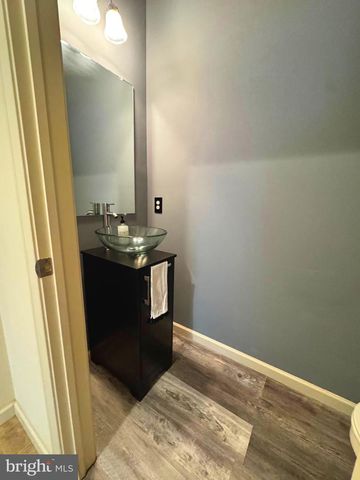 1800 CAMEO CT, Harrisburg, PA 17110