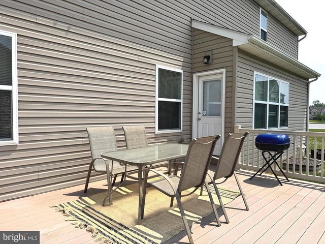 1800 CAMEO CT, Harrisburg, PA 17110