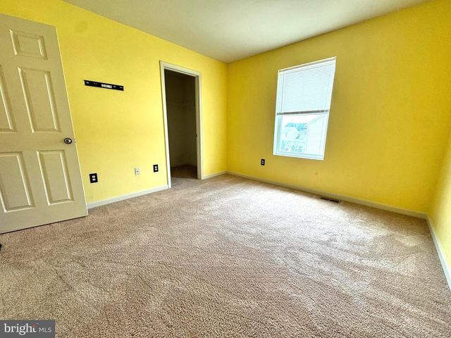 1800 CAMEO CT, Harrisburg, PA 17110