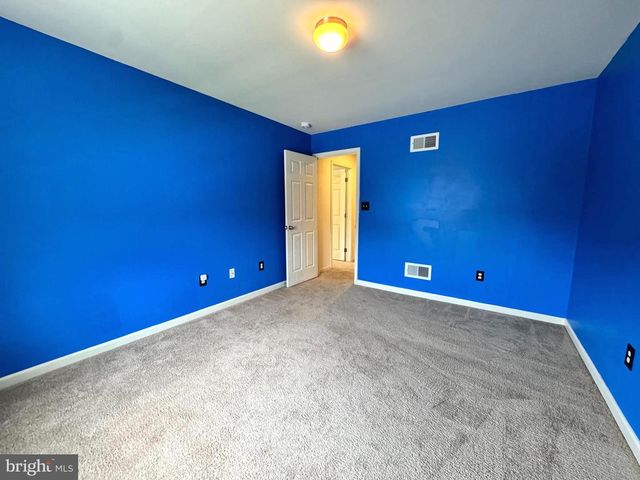 1800 CAMEO CT, Harrisburg, PA 17110