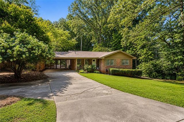 702 Highview Drive SE, Smyrna, GA 30082