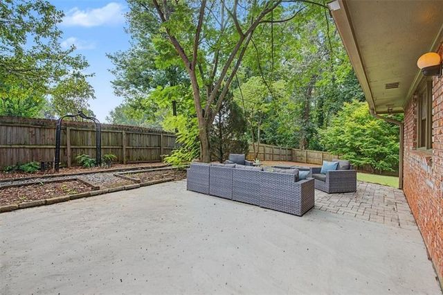 702 Highview Drive SE, Smyrna, GA 30082